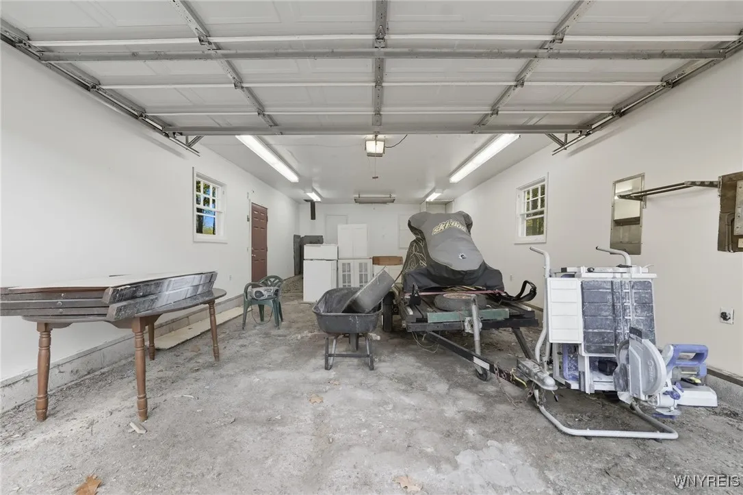 2155 Lakeview Road, Hamburg, New York 14085, Hamburg, New York 14085, 3 Bedrooms Bedrooms, 8 Rooms Rooms,1 BathroomBathrooms,Residential,For Sale,2155 Lakeview Road, Hamburg, New York 14085,0,B1646485