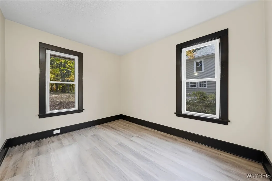 2155 Lakeview Road, Hamburg, New York 14085, Hamburg, New York 14085, 3 Bedrooms Bedrooms, 8 Rooms Rooms,1 BathroomBathrooms,Residential,For Sale,2155 Lakeview Road, Hamburg, New York 14085,0,B1646485