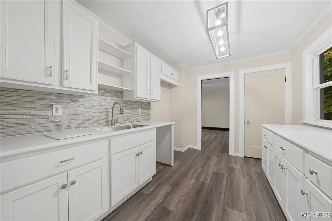 2155 Lakeview Road, Hamburg, New York 14085, Hamburg, New York 14085, 3 Bedrooms Bedrooms, 8 Rooms Rooms,1 BathroomBathrooms,Residential,For Sale,2155 Lakeview Road, Hamburg, New York 14085,0,B1646485