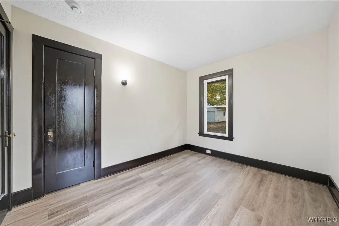 2155 Lakeview Road, Hamburg, New York 14085, Hamburg, New York 14085, 3 Bedrooms Bedrooms, 8 Rooms Rooms,1 BathroomBathrooms,Residential,For Sale,2155 Lakeview Road, Hamburg, New York 14085,0,B1646485