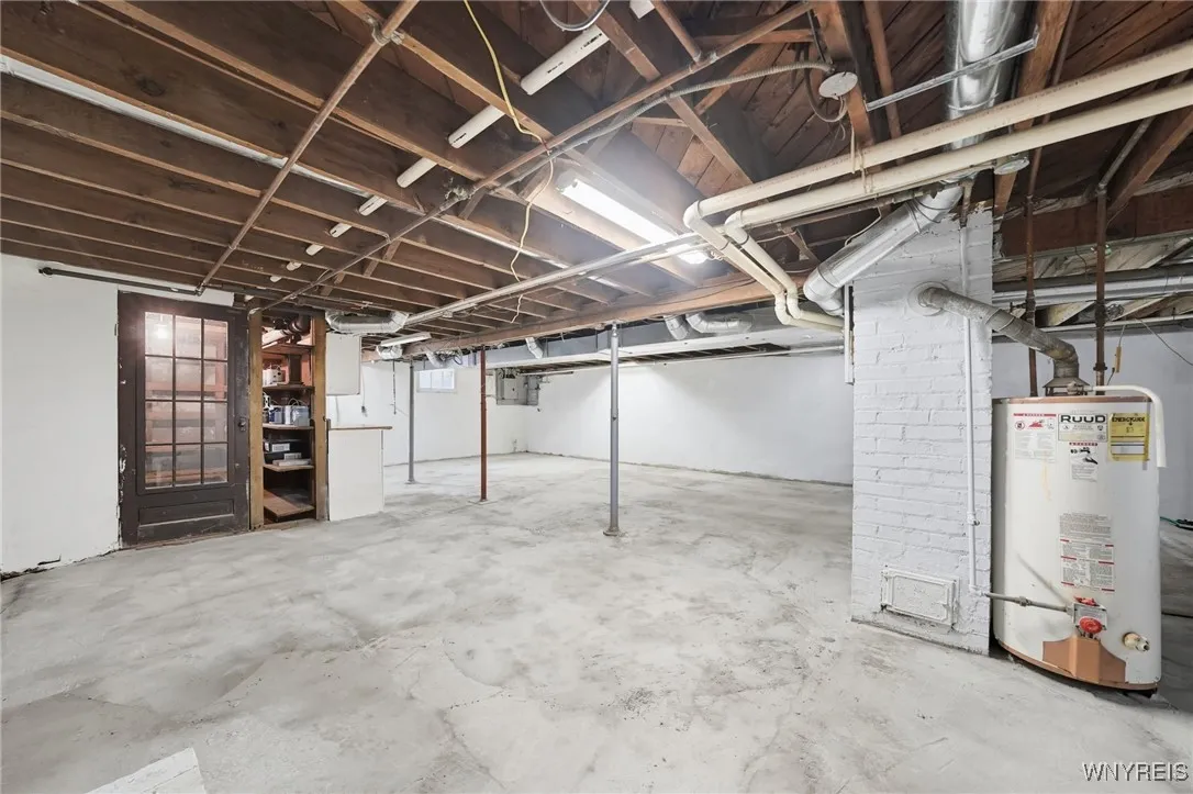 2155 Lakeview Road, Hamburg, New York 14085, Hamburg, New York 14085, 3 Bedrooms Bedrooms, 8 Rooms Rooms,1 BathroomBathrooms,Residential,For Sale,2155 Lakeview Road, Hamburg, New York 14085,0,B1646485