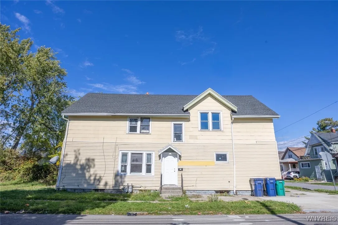 154 Hagen Street, Buffalo, New York 14215, Buffalo, New York 14215, 7 Bedrooms Bedrooms, ,2 BathroomsBathrooms,Residential,For Sale,154 Hagen Street, Buffalo, New York 14215,0,B1646659