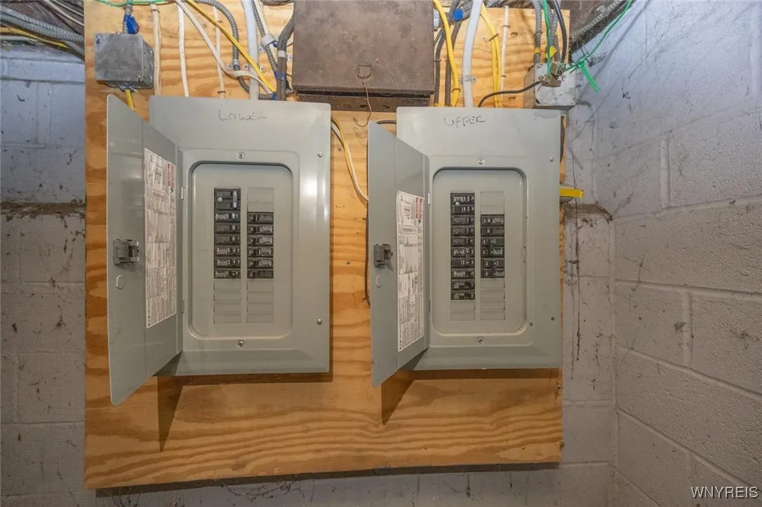 154 Hagen Street, Buffalo, New York 14215, Buffalo, New York 14215, 7 Bedrooms Bedrooms, ,2 BathroomsBathrooms,Residential,For Sale,154 Hagen Street, Buffalo, New York 14215,0,B1646659