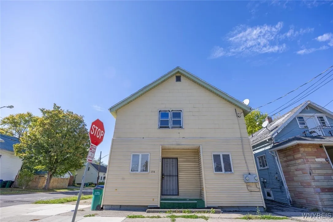 154 Hagen Street, Buffalo, New York 14215, Buffalo, New York 14215, 7 Bedrooms Bedrooms, ,2 BathroomsBathrooms,Residential,For Sale,154 Hagen Street, Buffalo, New York 14215,0,B1646659