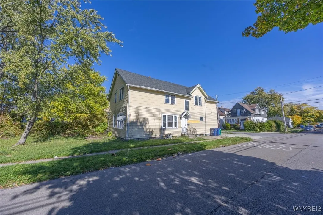 154 Hagen Street, Buffalo, New York 14215, Buffalo, New York 14215, 7 Bedrooms Bedrooms, ,2 BathroomsBathrooms,Residential,For Sale,154 Hagen Street, Buffalo, New York 14215,0,B1646659