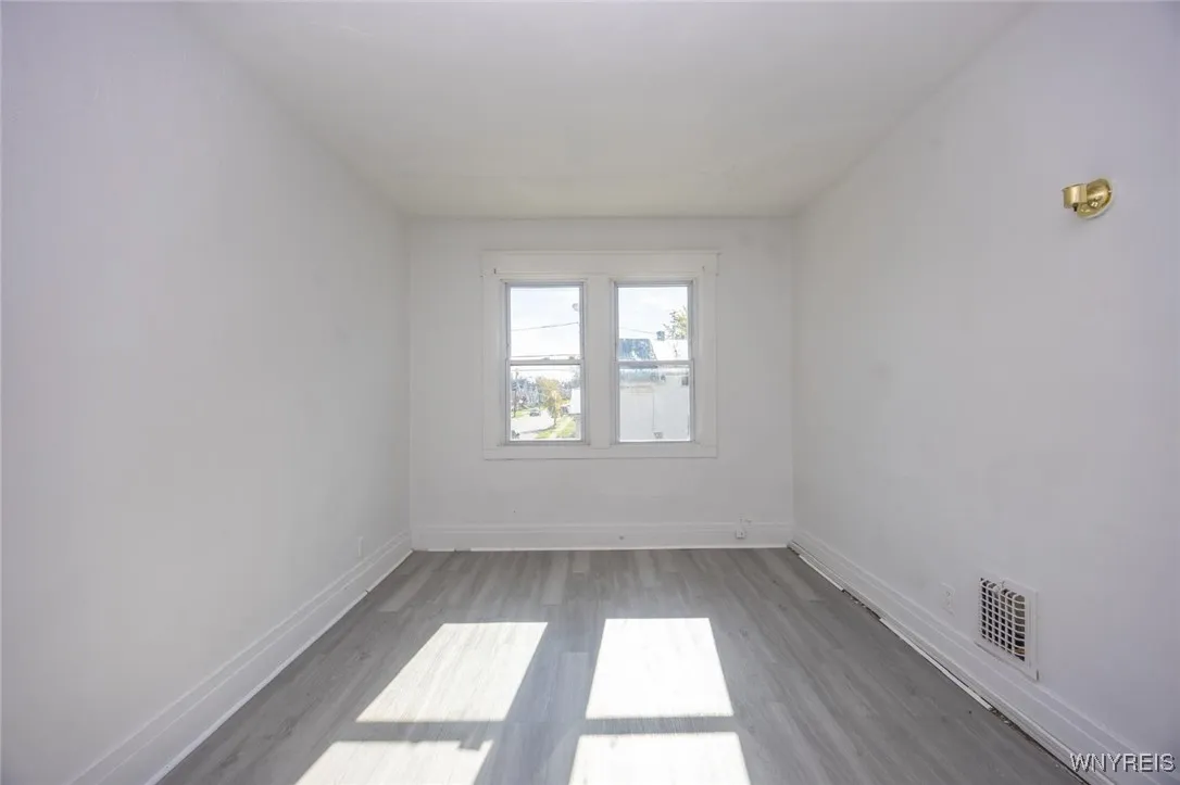 154 Hagen Street, Buffalo, New York 14215, Buffalo, New York 14215, 7 Bedrooms Bedrooms, ,2 BathroomsBathrooms,Residential,For Sale,154 Hagen Street, Buffalo, New York 14215,0,B1646659