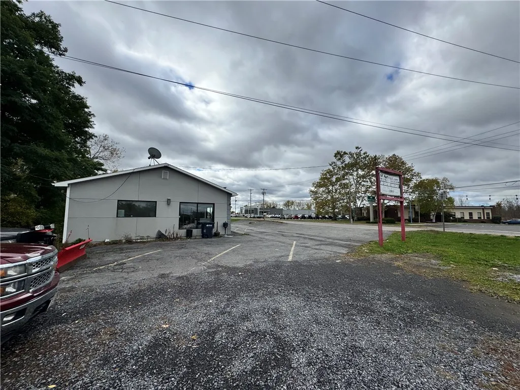2040-2044 Routes 5 & 20, Seneca Falls, New Yor, Seneca Falls, New York 13148, ,Commercial Sale,For Sale,2040-2044 Routes 5 & 20, Seneca Falls, New Yor,0,R1646733