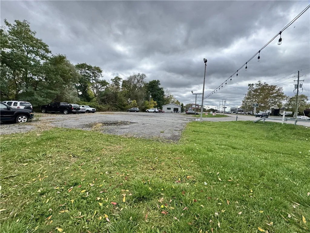 2040-2044 Routes 5 & 20, Seneca Falls, New Yor, Seneca Falls, New York 13148, ,Commercial Sale,For Sale,2040-2044 Routes 5 & 20, Seneca Falls, New Yor,0,R1646733