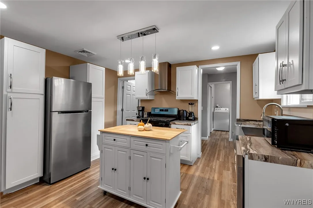 35 Walter Street, Buffalo, New York 14210, Buffalo, New York 14210, 4 Bedrooms Bedrooms, 8 Rooms Rooms,1 BathroomBathrooms,Residential,For Sale,35 Walter Street, Buffalo, New York 14210,0,B1646530 35 Walter Street, Buffalo, New York 14210, Buffalo, New York 14210, 4 Bedrooms Bedrooms, 8 Rooms Rooms,1 BathroomBathrooms,Residential,For Sale,35 Walter Street, Buffalo, New York 14210,0,B1646530