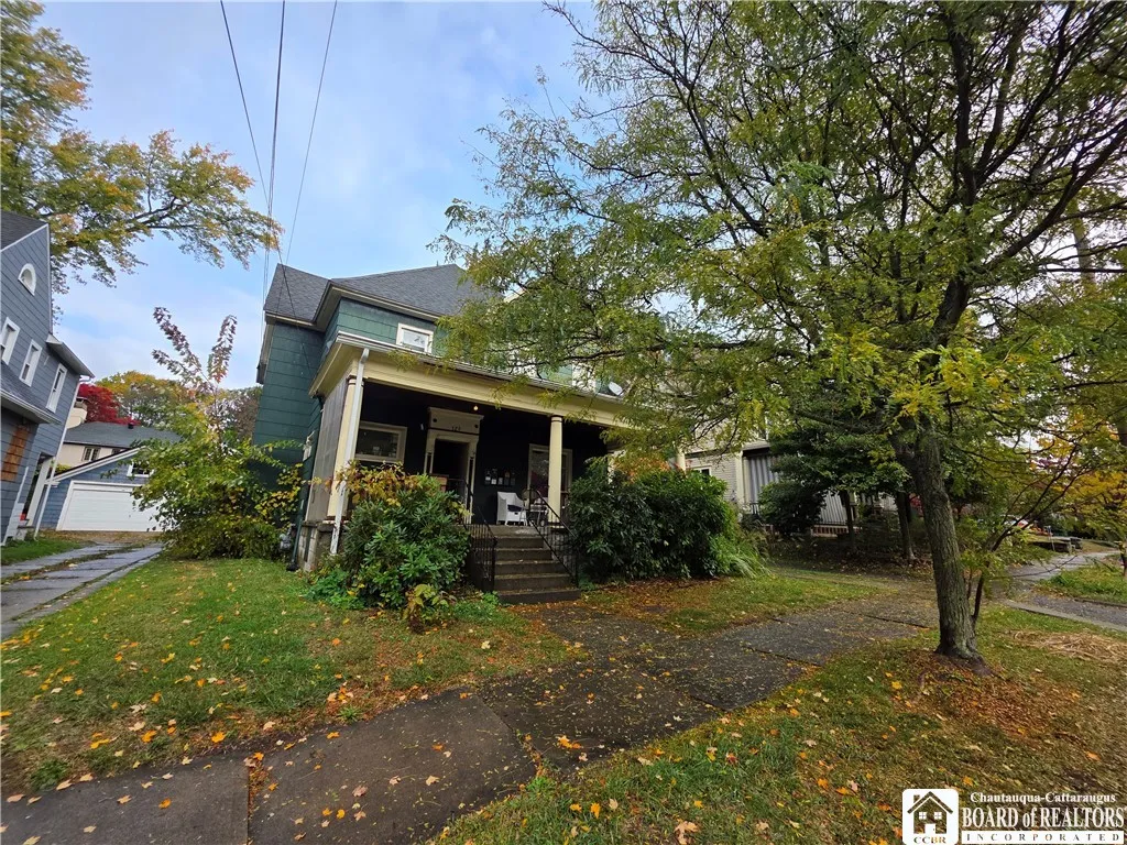 329 Crossman Street, Jamestown, New York 14701, Jamestown, New York 14701, 1 Bedroom Bedrooms, 3 Rooms Rooms,1 BathroomBathrooms,Residential Lease,For Rent,329 Crossman Street, Jamestown, New York 14701,0,R1646763
