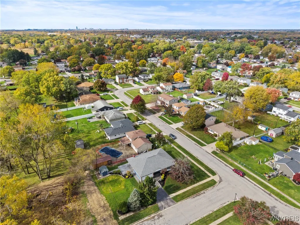 84 Annette Drive, West Seneca, New York 14224, West Seneca, New York 14224, 3 Bedrooms Bedrooms, 7 Rooms Rooms,1 BathroomBathrooms,Residential,For Sale,84 Annette Drive, West Seneca, New York 14224,0,B1646695