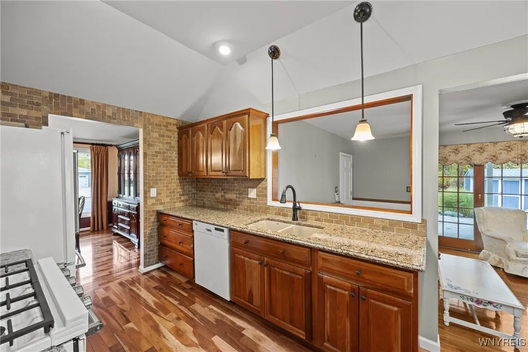 84 Annette Drive, West Seneca, New York 14224, West Seneca, New York 14224, 3 Bedrooms Bedrooms, 7 Rooms Rooms,1 BathroomBathrooms,Residential,For Sale,84 Annette Drive, West Seneca, New York 14224,0,B1646695