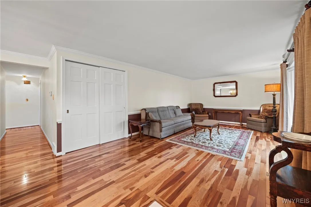 84 Annette Drive, West Seneca, New York 14224, West Seneca, New York 14224, 3 Bedrooms Bedrooms, 7 Rooms Rooms,1 BathroomBathrooms,Residential,For Sale,84 Annette Drive, West Seneca, New York 14224,0,B1646695