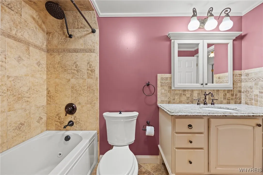 84 Annette Drive, West Seneca, New York 14224, West Seneca, New York 14224, 3 Bedrooms Bedrooms, 7 Rooms Rooms,1 BathroomBathrooms,Residential,For Sale,84 Annette Drive, West Seneca, New York 14224,0,B1646695