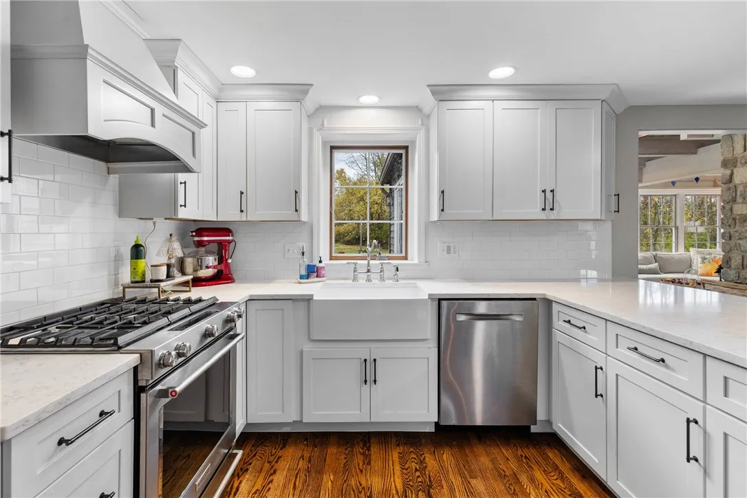 385 Basket Road, Webster, New York 14580, Webster, New York 14580, 4 Bedrooms Bedrooms, 11 Rooms Rooms,3 BathroomsBathrooms,Residential,For Sale,385 Basket Road, Webster, New York 14580,0,R1644960