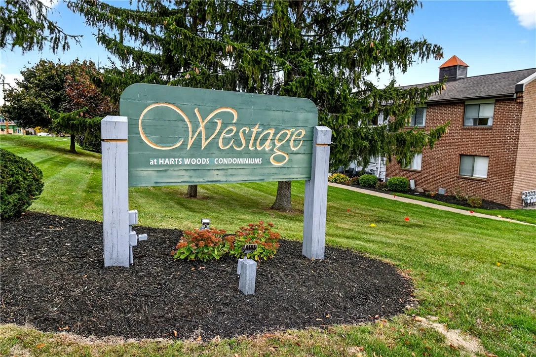 ENTRANCE FROM HULBURT ACROSS FROM BROOKS HILL ELEMENTARY SCHOOL