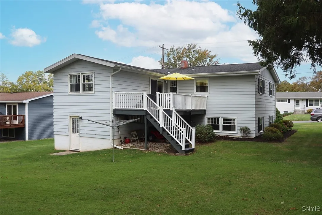 6 Brister Avenue, Auburn, New York 13021, Auburn, New York 13021, 3 Bedrooms Bedrooms, 9 Rooms Rooms,1 BathroomBathrooms,Residential,For Sale,6 Brister Avenue, Auburn, New York 13021,0,S1645443