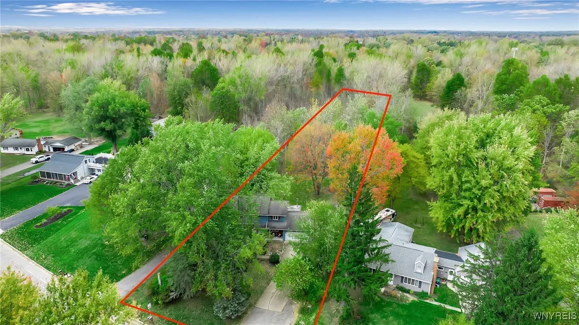 Lot lines for 1.7 acres