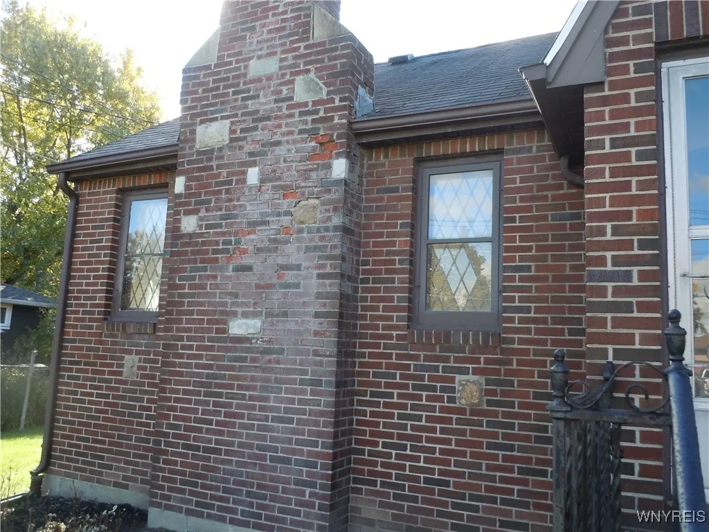 437 French Road, Cheektowaga, New York 14227, Cheektowaga, New York 14227, 4 Bedrooms Bedrooms, 8 Rooms Rooms,1 BathroomBathrooms,Residential,For Sale,437 French Road, Cheektowaga, New York 14227,0,B1643324