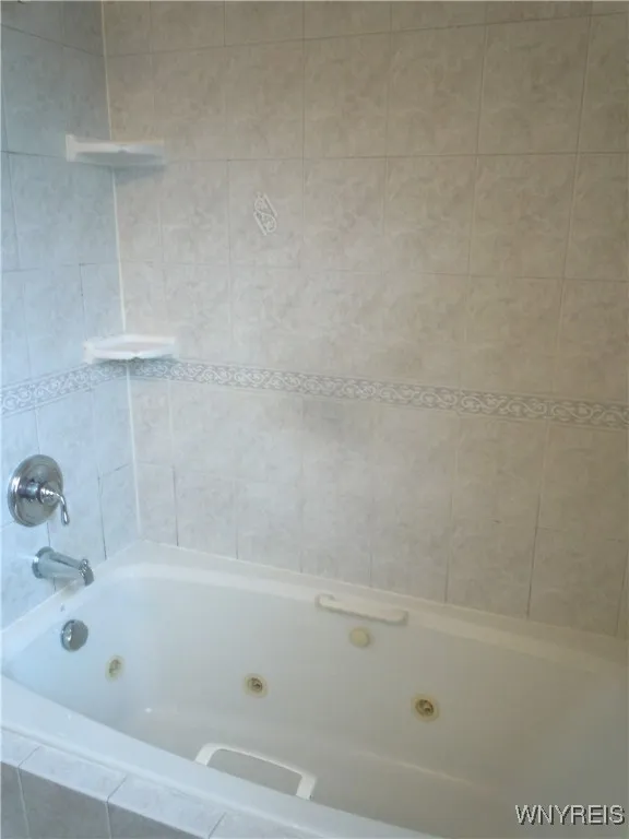 437 French Road, Cheektowaga, New York 14227, Cheektowaga, New York 14227, 4 Bedrooms Bedrooms, 8 Rooms Rooms,1 BathroomBathrooms,Residential,For Sale,437 French Road, Cheektowaga, New York 14227,0,B1643324