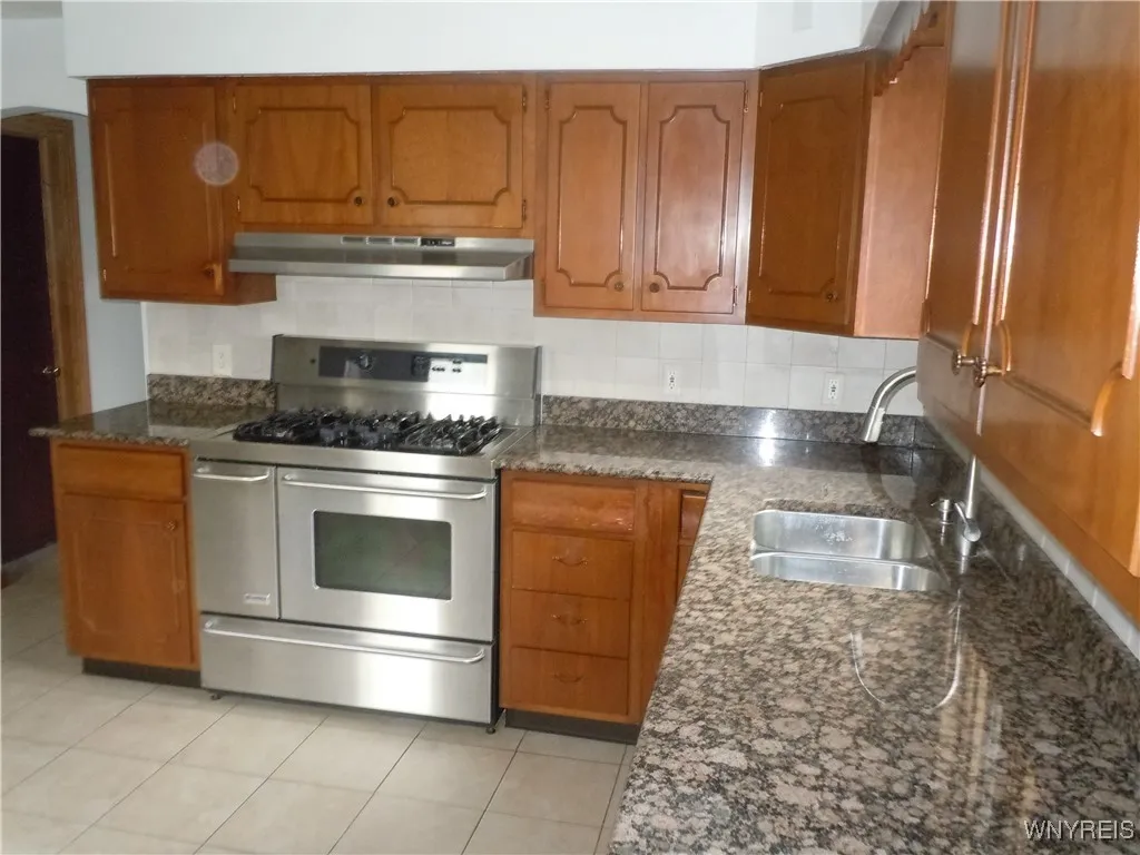 437 French Road, Cheektowaga, New York 14227, Cheektowaga, New York 14227, 4 Bedrooms Bedrooms, 8 Rooms Rooms,1 BathroomBathrooms,Residential,For Sale,437 French Road, Cheektowaga, New York 14227,0,B1643324