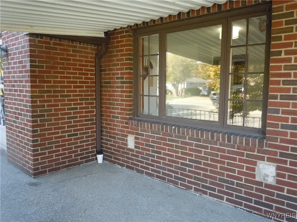 437 French Road, Cheektowaga, New York 14227, Cheektowaga, New York 14227, 4 Bedrooms Bedrooms, 8 Rooms Rooms,1 BathroomBathrooms,Residential,For Sale,437 French Road, Cheektowaga, New York 14227,0,B1643324