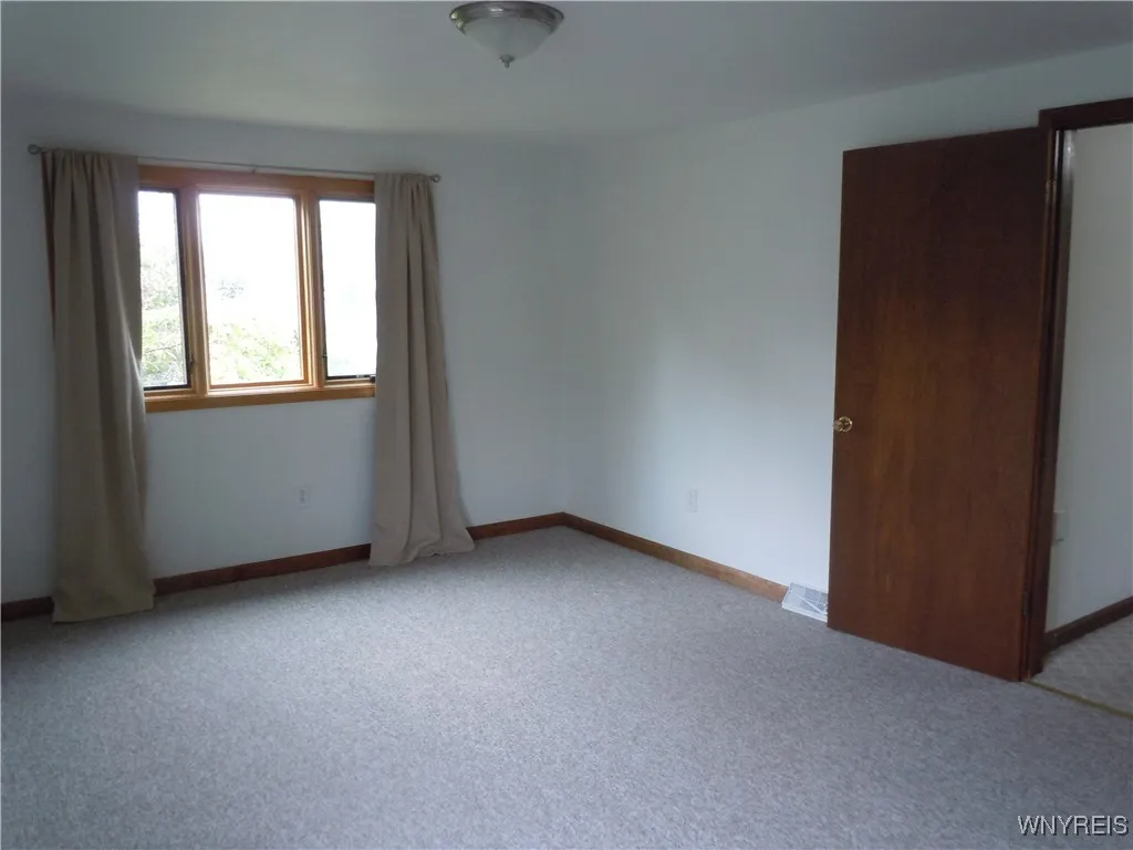437 French Road, Cheektowaga, New York 14227, Cheektowaga, New York 14227, 4 Bedrooms Bedrooms, 8 Rooms Rooms,1 BathroomBathrooms,Residential,For Sale,437 French Road, Cheektowaga, New York 14227,0,B1643324