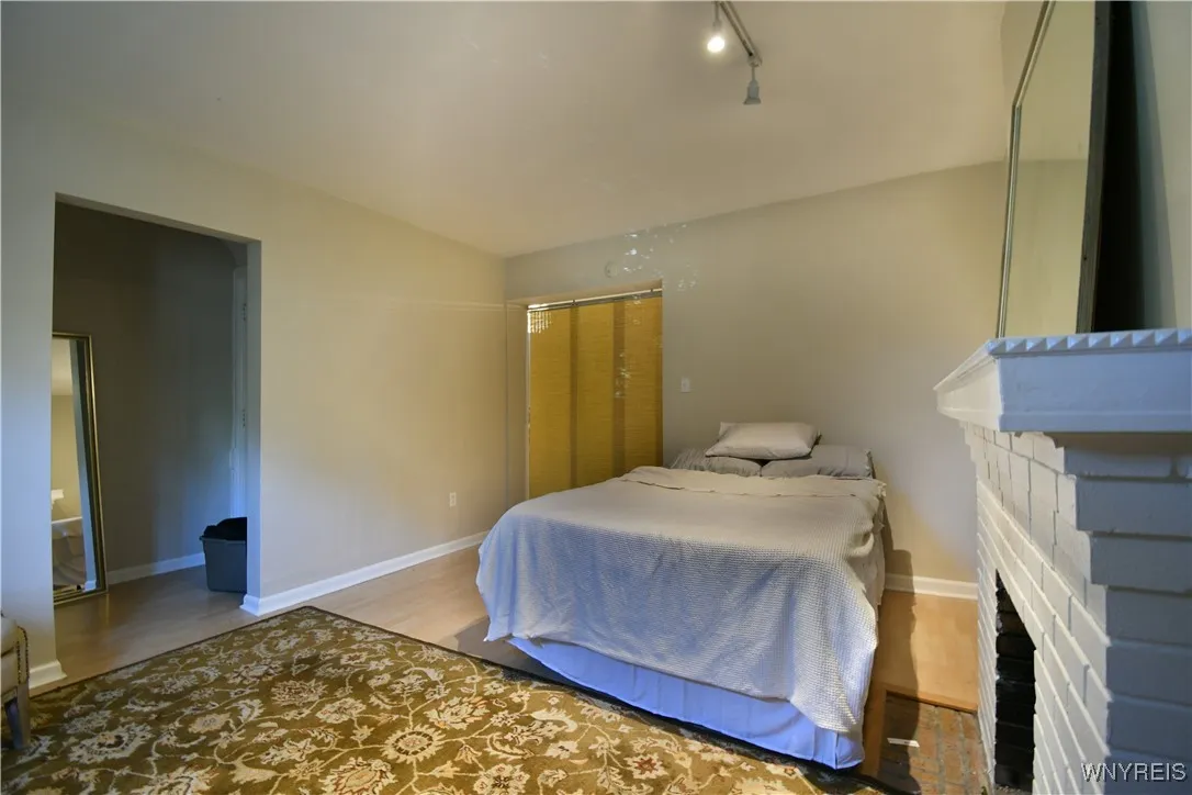 54 Normal Street 1, Buffalo, New York 14201, Buffalo, New York 14201, 2 Bedrooms Bedrooms, 5 Rooms Rooms,1 BathroomBathrooms,Residential Lease,For Rent,54 Normal Street 1, Buffalo, New York 14201,0,B1646739