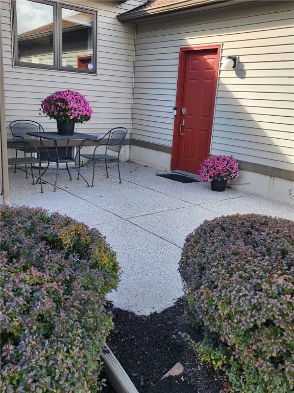 72 Harrier Circle, Henrietta, New York 14623, Henrietta, New York 14623, 2 Bedrooms Bedrooms, 7 Rooms Rooms,2 BathroomsBathrooms,Residential,For Sale,72 Harrier Circle, Henrietta, New York 14623,0,R1646521