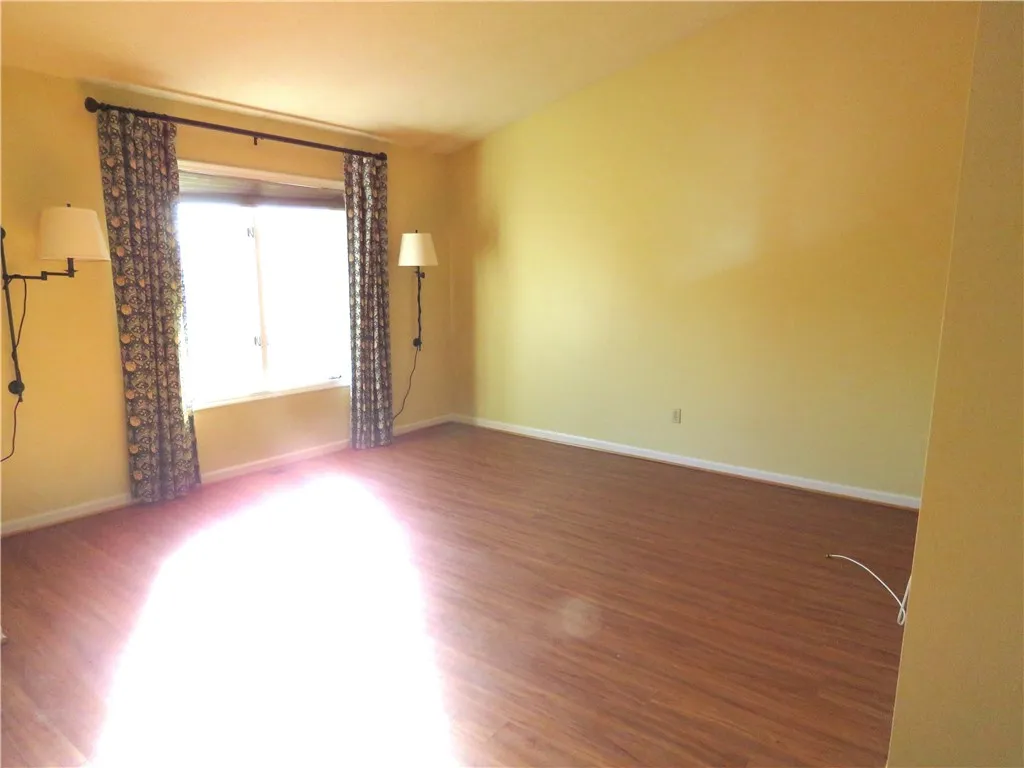 72 Harrier Circle, Henrietta, New York 14623, Henrietta, New York 14623, 2 Bedrooms Bedrooms, 7 Rooms Rooms,2 BathroomsBathrooms,Residential,For Sale,72 Harrier Circle, Henrietta, New York 14623,0,R1646521