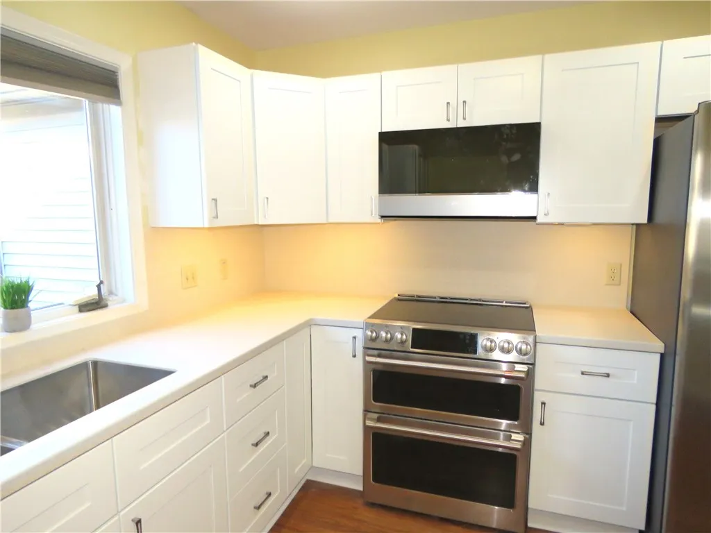 72 Harrier Circle, Henrietta, New York 14623, Henrietta, New York 14623, 2 Bedrooms Bedrooms, 7 Rooms Rooms,2 BathroomsBathrooms,Residential,For Sale,72 Harrier Circle, Henrietta, New York 14623,0,R1646521