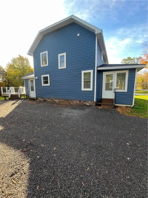 6812 Lakeside Road, Ontario, New York 14519, Ontario, New York 14519, 3 Bedrooms Bedrooms, 8 Rooms Rooms,1 BathroomBathrooms,Residential Lease,For Rent,6812 Lakeside Road, Ontario, New York 14519,0,R1646527