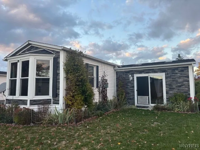 46 Golden Pond, Newstead, New York 14001, Newstead, New York 14001, 2 Bedrooms Bedrooms, 5 Rooms Rooms,1 BathroomBathrooms,Residential,For Sale,46 Golden Pond, Newstead, New York 14001,0,B1646477