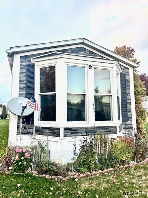 46 Golden Pond, Newstead, New York 14001, Newstead, New York 14001, 2 Bedrooms Bedrooms, 5 Rooms Rooms,1 BathroomBathrooms,Residential,For Sale,46 Golden Pond, Newstead, New York 14001,0,B1646477