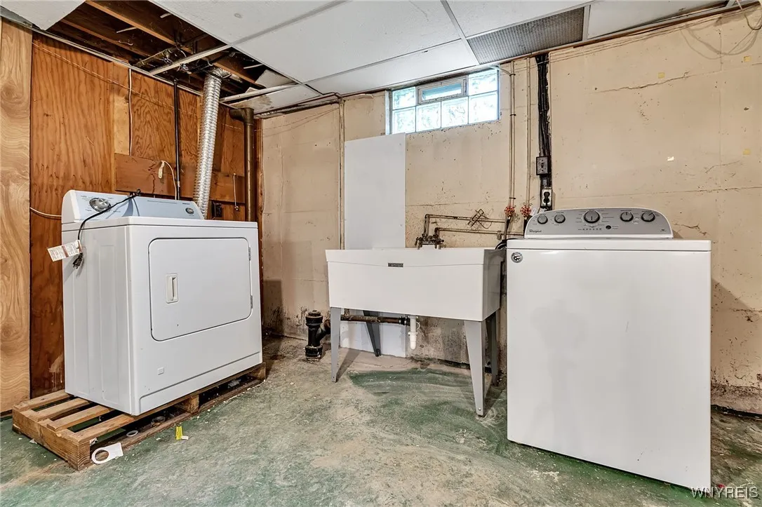 5119 Glendale Avenue, Hamburg, New York 14075, Hamburg, New York 14075, 3 Bedrooms Bedrooms, 6 Rooms Rooms,1 BathroomBathrooms,Residential,Closed,5119 Glendale Avenue, Hamburg, New York 14075,0,B1646532