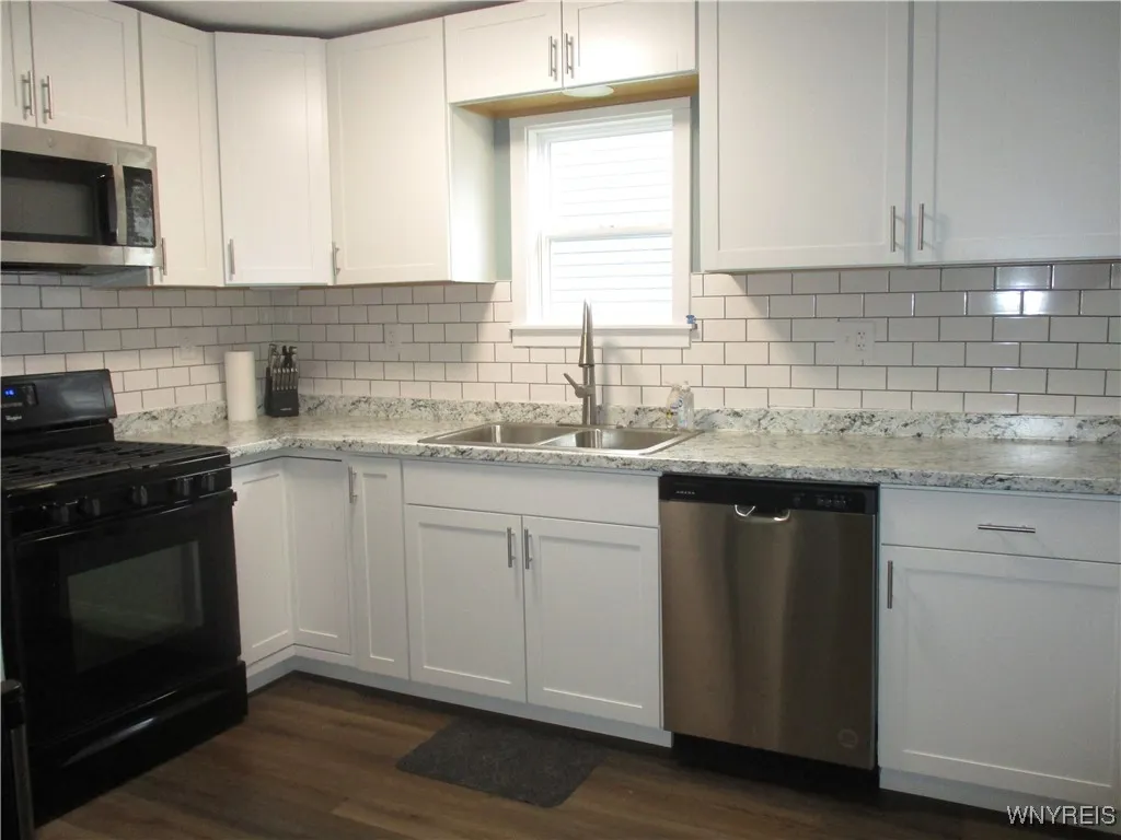 5829 Lakeview Terrace, Hamburg, New York 14085, Hamburg, New York 14085, 2 Bedrooms Bedrooms, 7 Rooms Rooms,1 BathroomBathrooms,Residential,For Sale,5829 Lakeview Terrace, Hamburg, New York 14085,0,B1646663