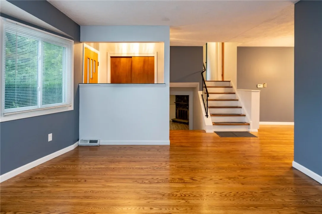 36 Brendan Circle, Henrietta, New York 14467, Henrietta, New York 14467, 4 Bedrooms Bedrooms, 8 Rooms Rooms,2 BathroomsBathrooms,Residential Lease,For Rent,36 Brendan Circle, Henrietta, New York 14467,0,R1638522