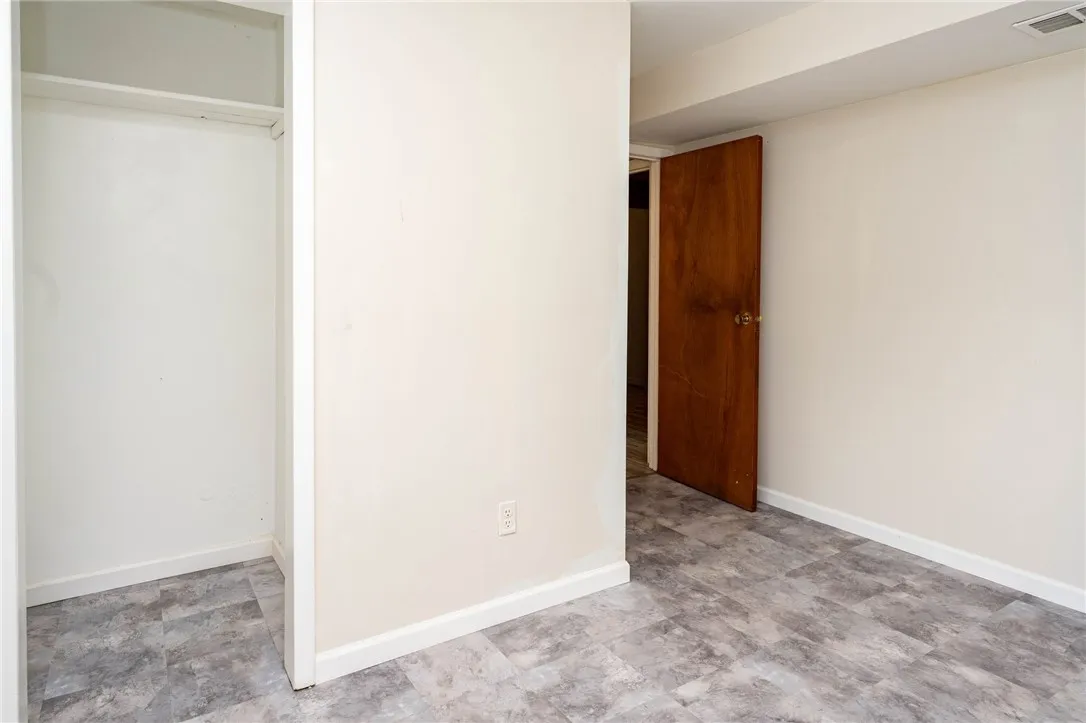 36 Brendan Circle, Henrietta, New York 14467, Henrietta, New York 14467, 4 Bedrooms Bedrooms, 8 Rooms Rooms,2 BathroomsBathrooms,Residential Lease,For Rent,36 Brendan Circle, Henrietta, New York 14467,0,R1638522