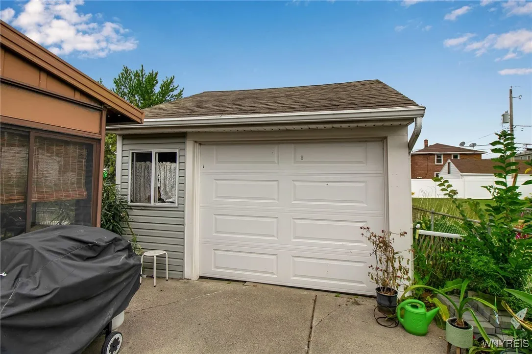 428 Mcconkey Drive, Tonawanda, New York 14223, Tonawanda, New York 14223, 3 Bedrooms Bedrooms, 5 Rooms Rooms,1 BathroomBathrooms,Residential,For Sale,428 Mcconkey Drive, Tonawanda, New York 14223,0,B1642653
