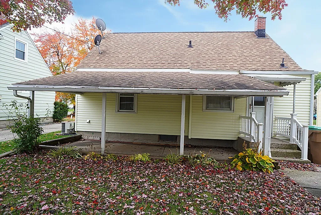 89 White Road, Cheektowaga, New York 14225, Cheektowaga, New York 14225, 4 Bedrooms Bedrooms, 6 Rooms Rooms,1 BathroomBathrooms,Residential,For Sale,89 White Road, Cheektowaga, New York 14225,0,B1646761
