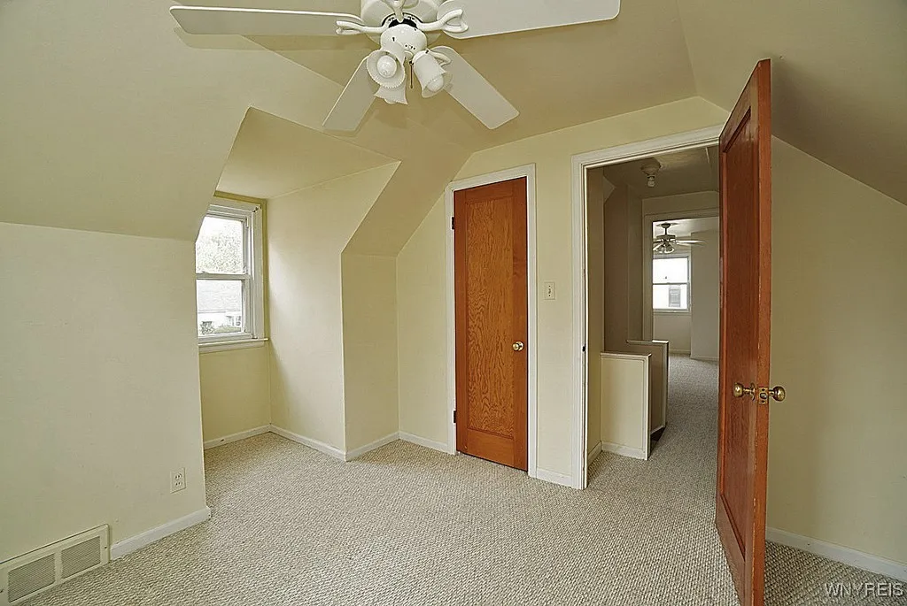 89 White Road, Cheektowaga, New York 14225, Cheektowaga, New York 14225, 4 Bedrooms Bedrooms, 6 Rooms Rooms,1 BathroomBathrooms,Residential,For Sale,89 White Road, Cheektowaga, New York 14225,0,B1646761