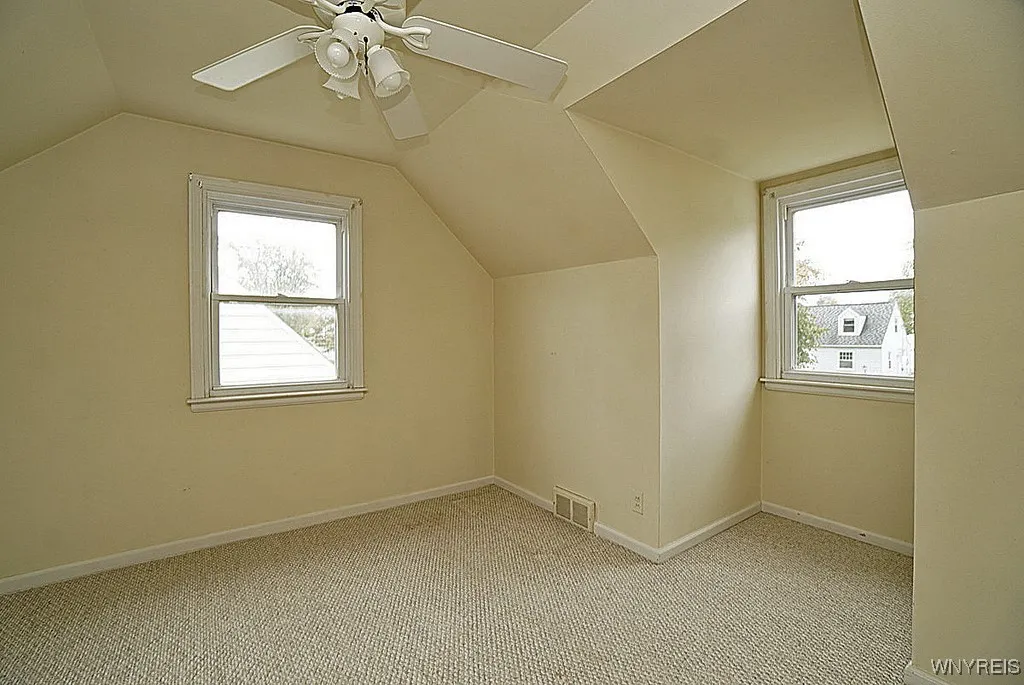 89 White Road, Cheektowaga, New York 14225, Cheektowaga, New York 14225, 4 Bedrooms Bedrooms, 6 Rooms Rooms,1 BathroomBathrooms,Residential,For Sale,89 White Road, Cheektowaga, New York 14225,0,B1646761