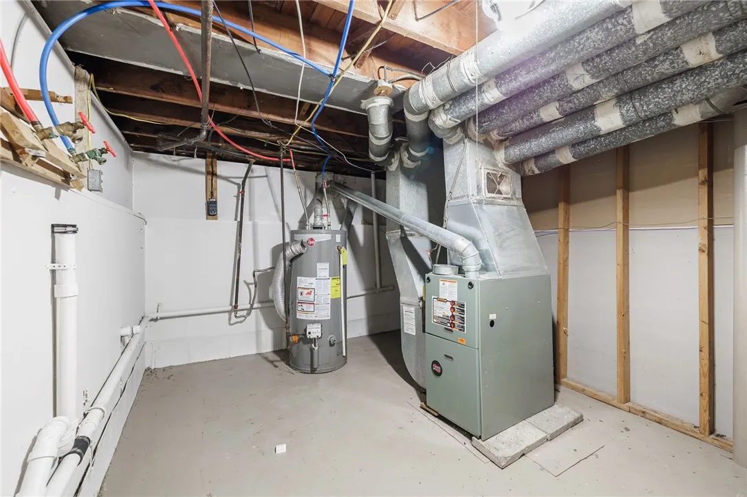 67 Keller Street, Rochester, New York 14609, Rochester, New York 14609, 4 Bedrooms Bedrooms, 6 Rooms Rooms,1 BathroomBathrooms,Residential,For Sale,67 Keller Street, Rochester, New York 14609,0,R1646598