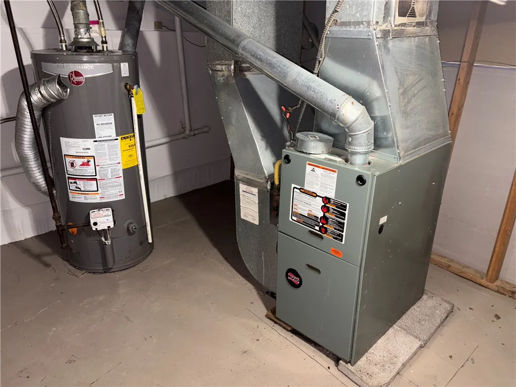 67 Keller Street, Rochester, New York 14609, Rochester, New York 14609, 4 Bedrooms Bedrooms, 6 Rooms Rooms,1 BathroomBathrooms,Residential,For Sale,67 Keller Street, Rochester, New York 14609,0,R1646598