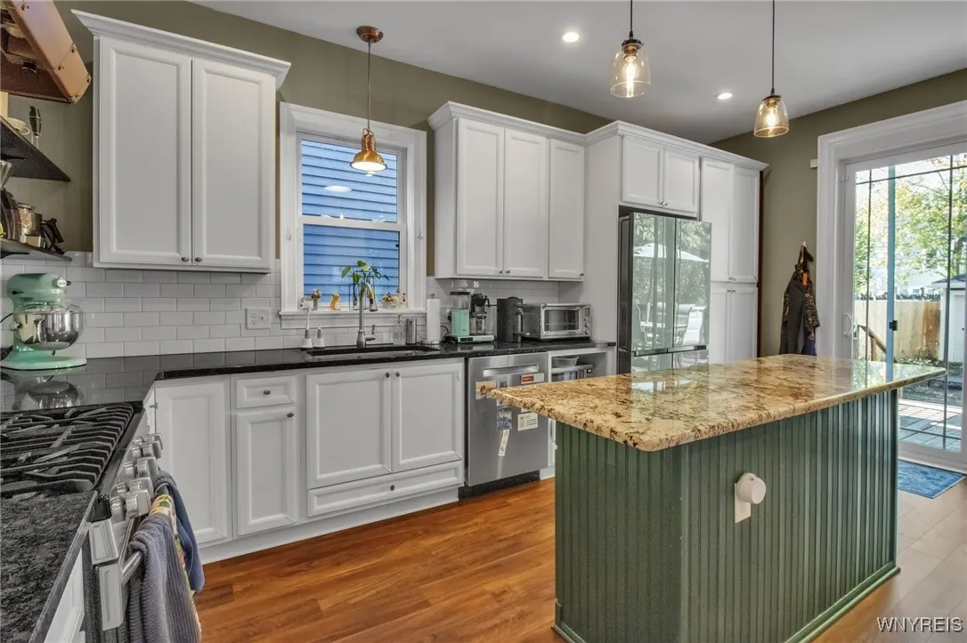 288 Baynes Street, Buffalo, New York 14213, Buffalo, New York 14213, 4 Bedrooms Bedrooms, 7 Rooms Rooms,2 BathroomsBathrooms,Residential,Closed,288 Baynes Street, Buffalo, New York 14213,0,B1646247