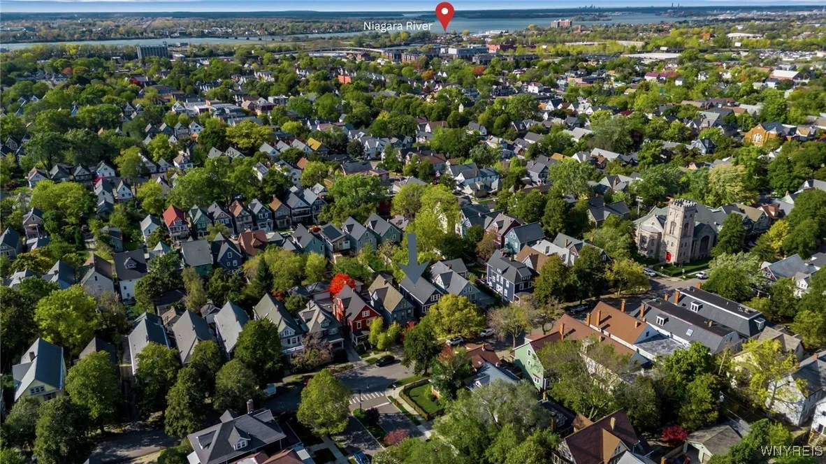 288 Baynes Street, Buffalo, New York 14213, Buffalo, New York 14213, 4 Bedrooms Bedrooms, 7 Rooms Rooms,2 BathroomsBathrooms,Residential,Closed,288 Baynes Street, Buffalo, New York 14213,0,B1646247