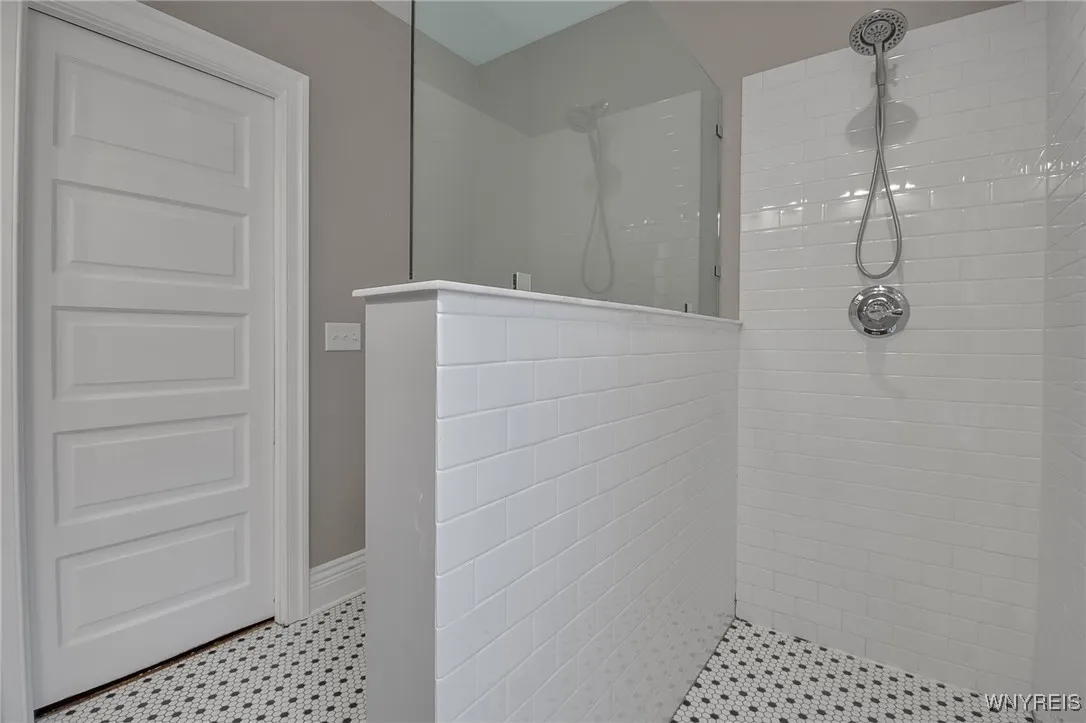 288 Baynes Street, Buffalo, New York 14213, Buffalo, New York 14213, 4 Bedrooms Bedrooms, 7 Rooms Rooms,2 BathroomsBathrooms,Residential,Closed,288 Baynes Street, Buffalo, New York 14213,0,B1646247
