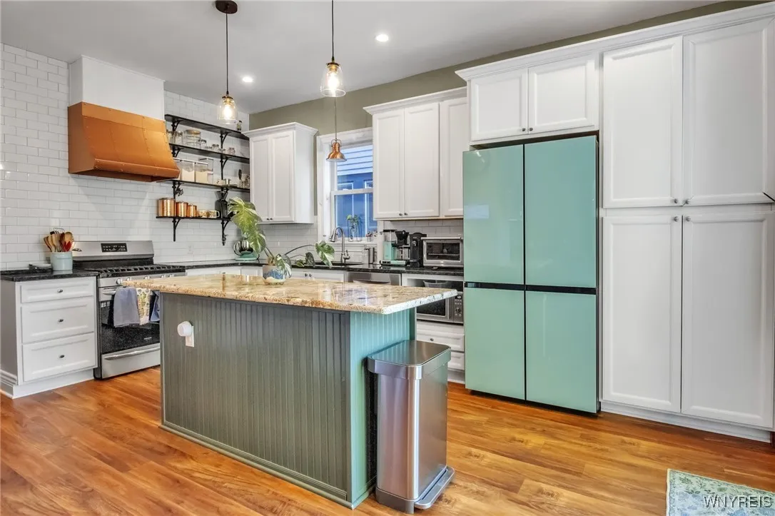 288 Baynes Street, Buffalo, New York 14213, Buffalo, New York 14213, 4 Bedrooms Bedrooms, 7 Rooms Rooms,2 BathroomsBathrooms,Residential,Closed,288 Baynes Street, Buffalo, New York 14213,0,B1646247