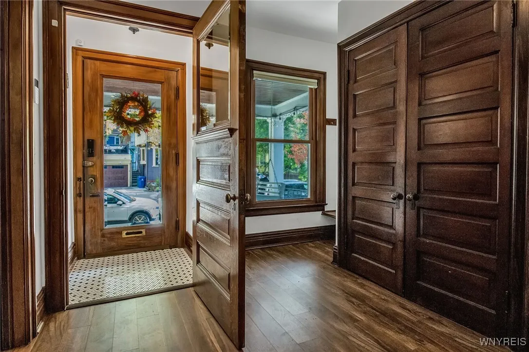 288 Baynes Street, Buffalo, New York 14213, Buffalo, New York 14213, 4 Bedrooms Bedrooms, 7 Rooms Rooms,2 BathroomsBathrooms,Residential,Closed,288 Baynes Street, Buffalo, New York 14213,0,B1646247
