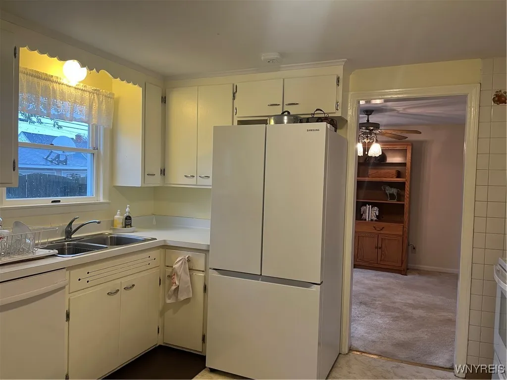 740 Parkhurst Boulevard, Tonawanda, New York 14223, Tonawanda, New York 14223, 5 Bedrooms Bedrooms, 8 Rooms Rooms,1 BathroomBathrooms,Residential,For Sale,740 Parkhurst Boulevard, Tonawanda, New York 14223,0,B1646867